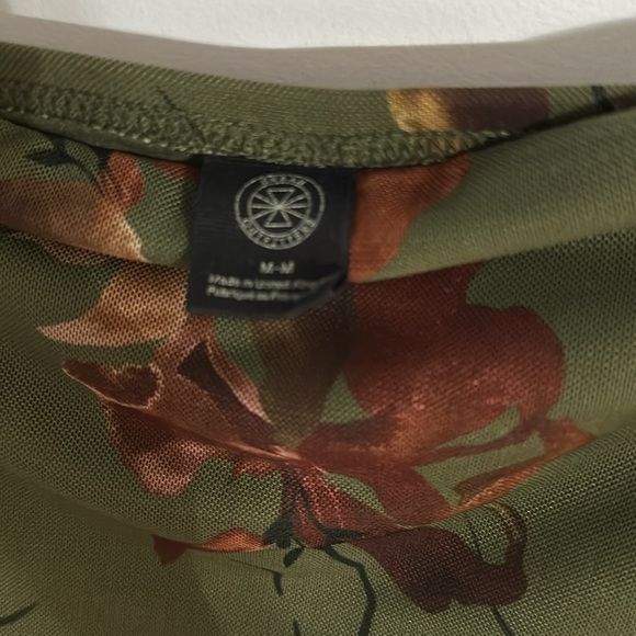 UO Strapless Floral Dress - Picture 3 of 4